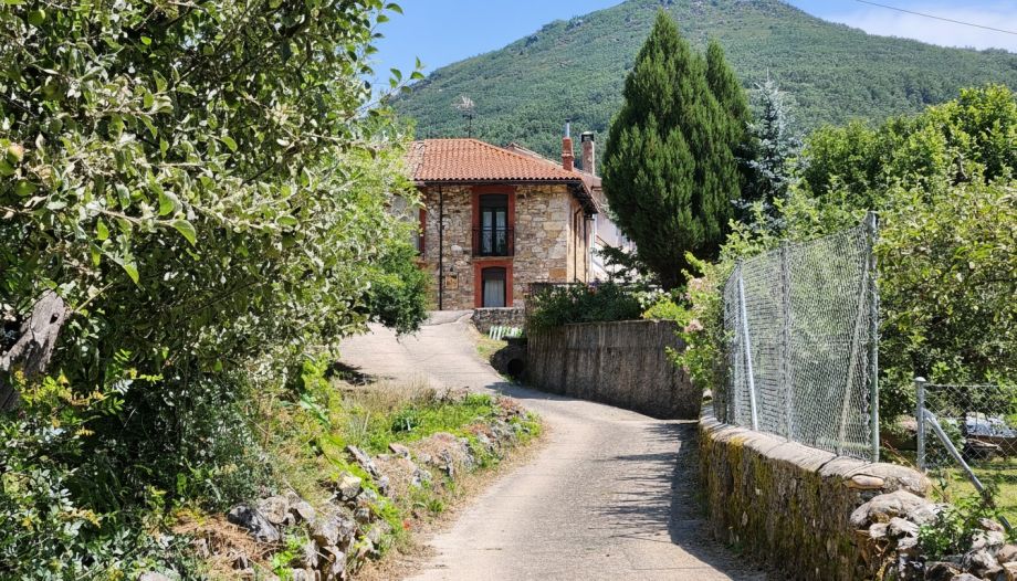 ¿Por qué reservar Casa Rural Salomé en la Comarca de Luna?