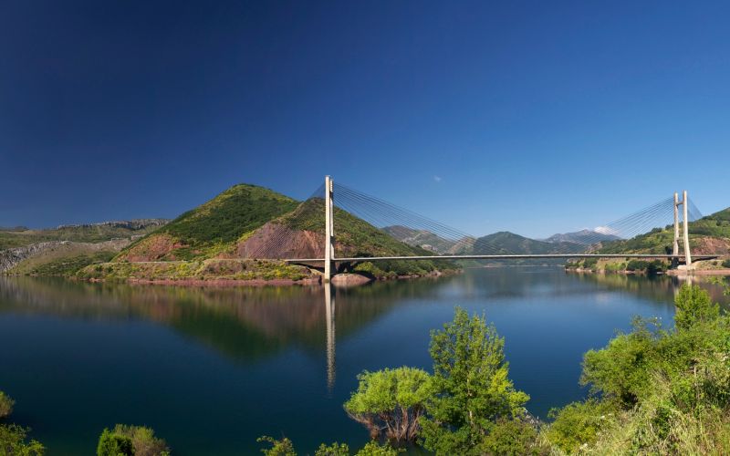 Pantano de los Barrios de Luna